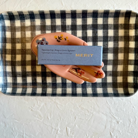 New in box Merit Beauty Signature Lip in Slip - Picture 3 of 7